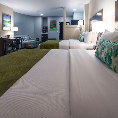 Comfort Inn & Suites Tobago Signal Hill エクステリア 写真