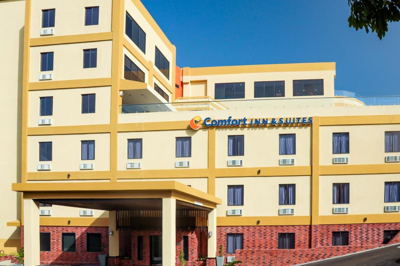 Comfort Inn & Suites Tobago Signal Hill エクステリア 写真