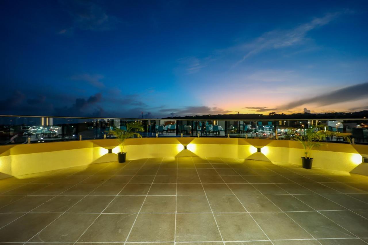 Comfort Inn & Suites Tobago Signal Hill エクステリア 写真