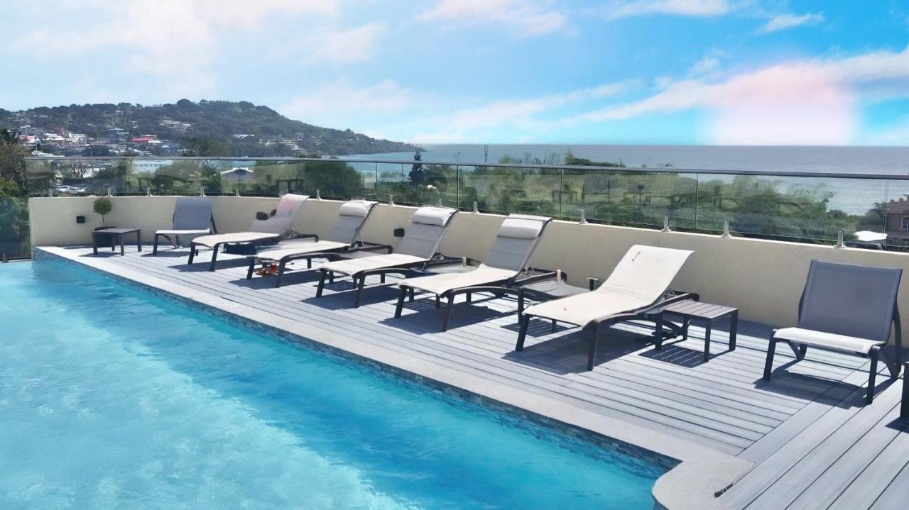 Comfort Inn & Suites Tobago Signal Hill エクステリア 写真